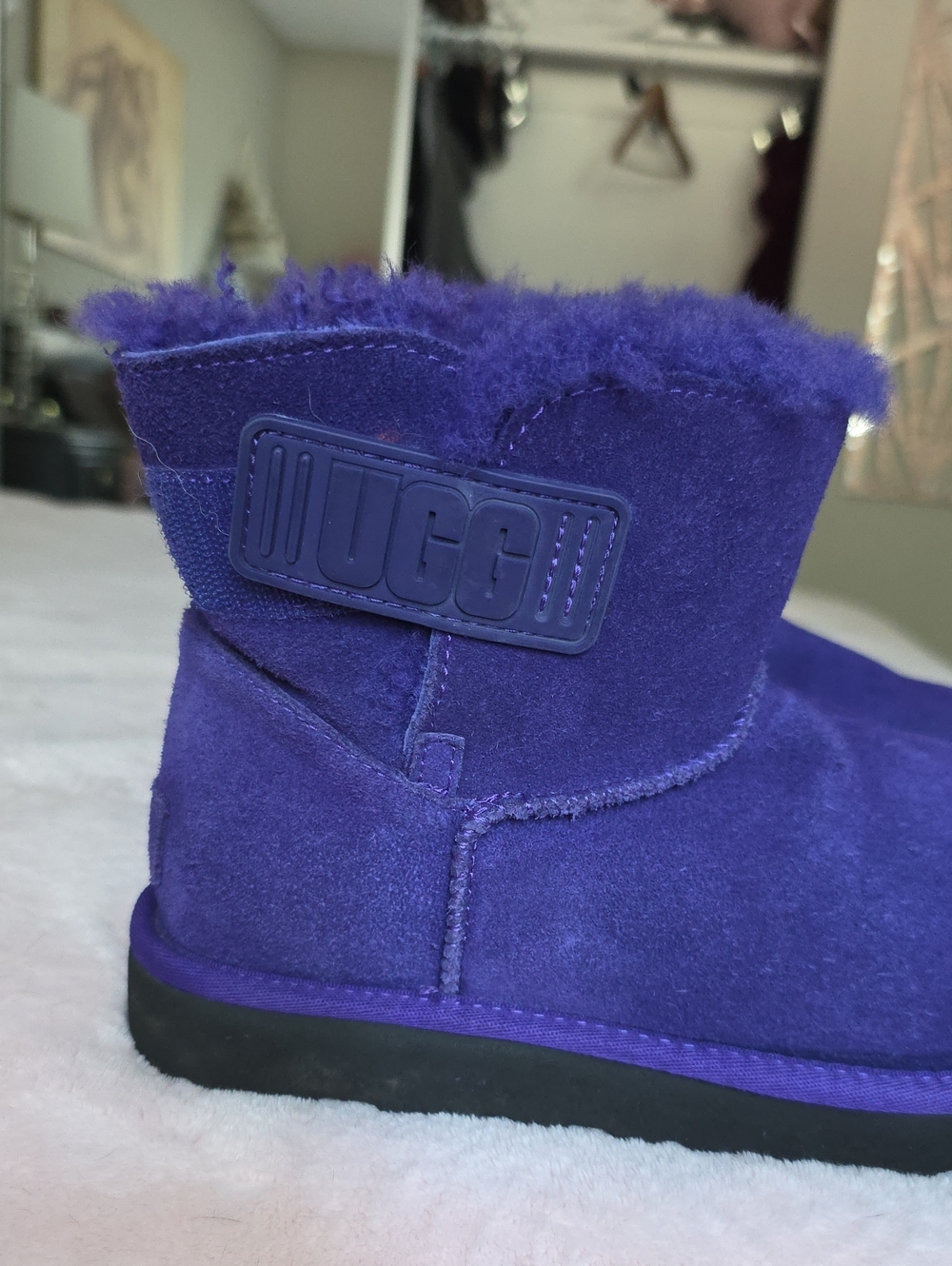 UGG MINI BAILEY LOGO STRAP BOOT sz 7 1/2 RARE! - Picture 2 of 12